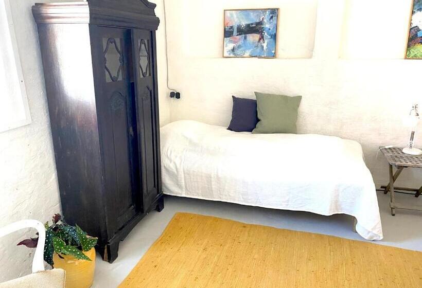 Номер Economy, Camønogaarden Et B&b, Kursus Center Og Refugie På østmøn