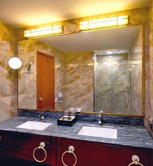 Королевский Люкс, Goldone Hotel & Suites