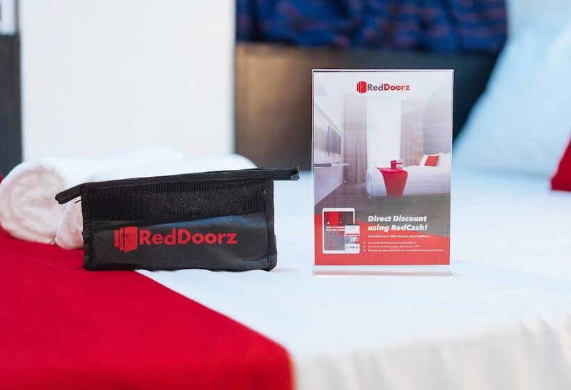 Номер Стандарт, Reddoorz Near G Mall Bajada