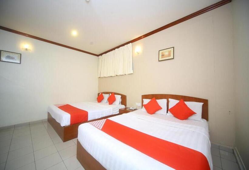 Family Suite, London By Oyo Rooms