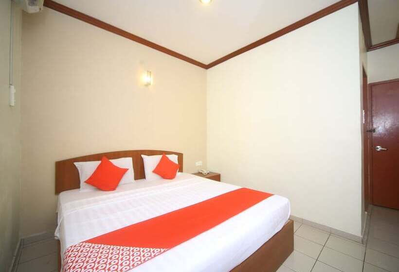 Номер Deluxe, London By Oyo Rooms