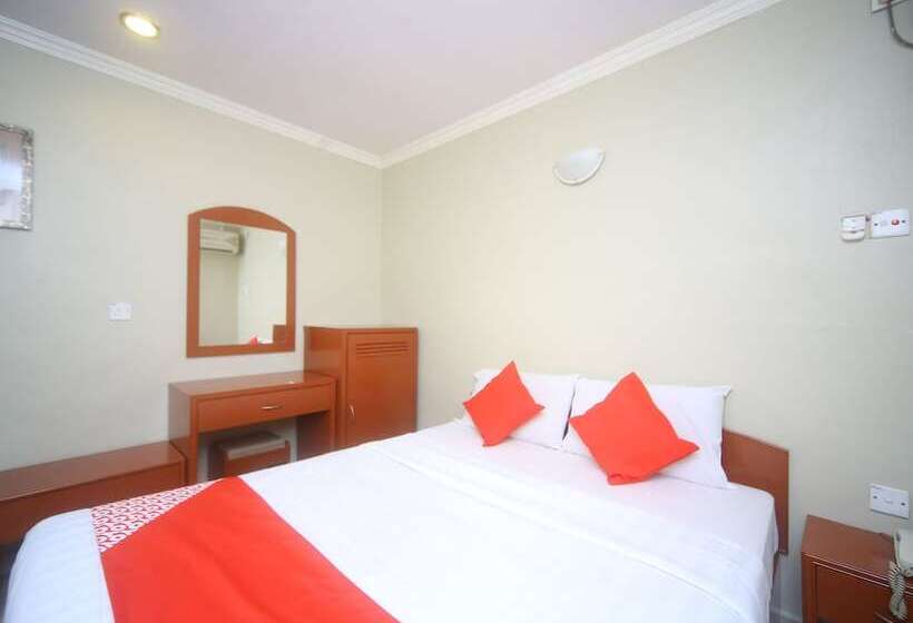 Номер Deluxe, London By Oyo Rooms