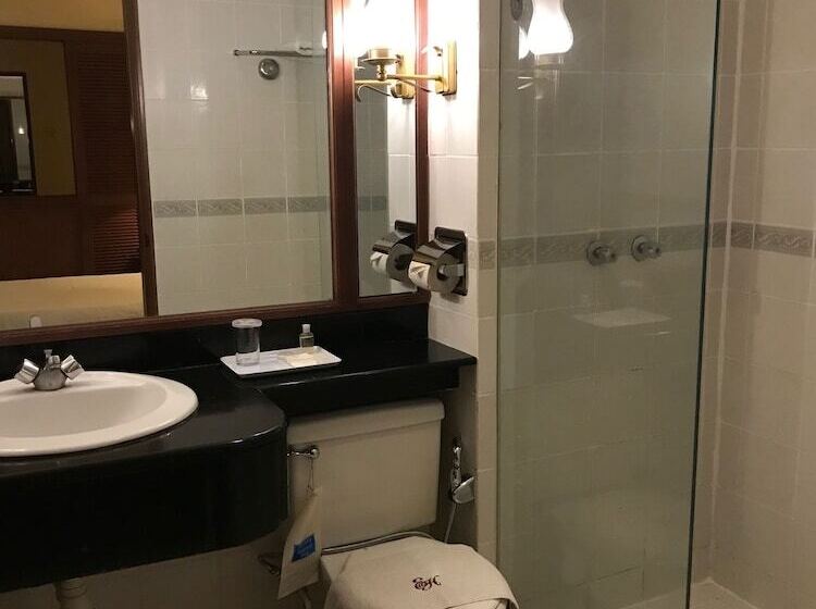 اتاق استاندارد یک نفره, The Executive Hotel Lahad Datu