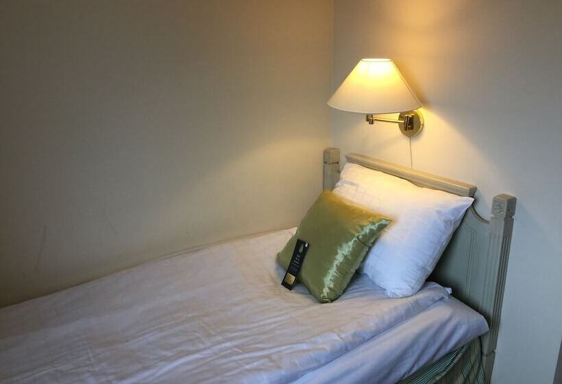 이코노미 싱글 룸, First Hotel Olofström