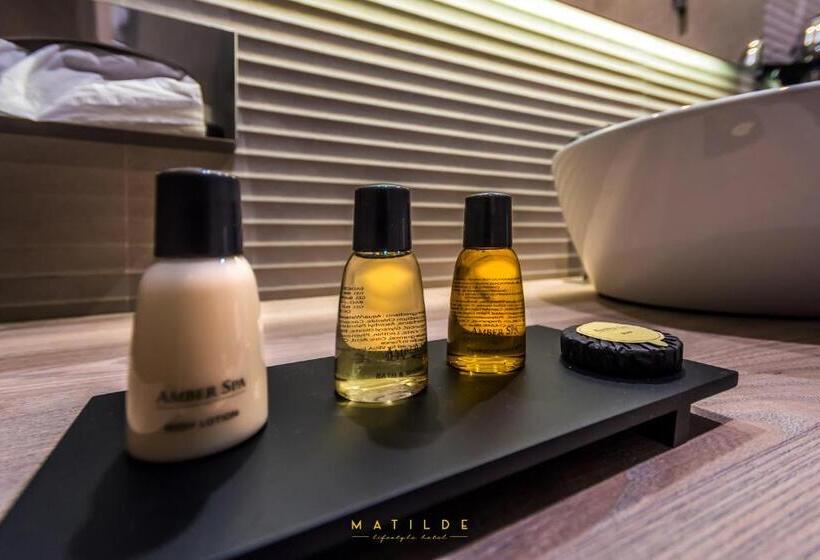 اتاق لوکس سه تخته, Matilde  Lifestyle