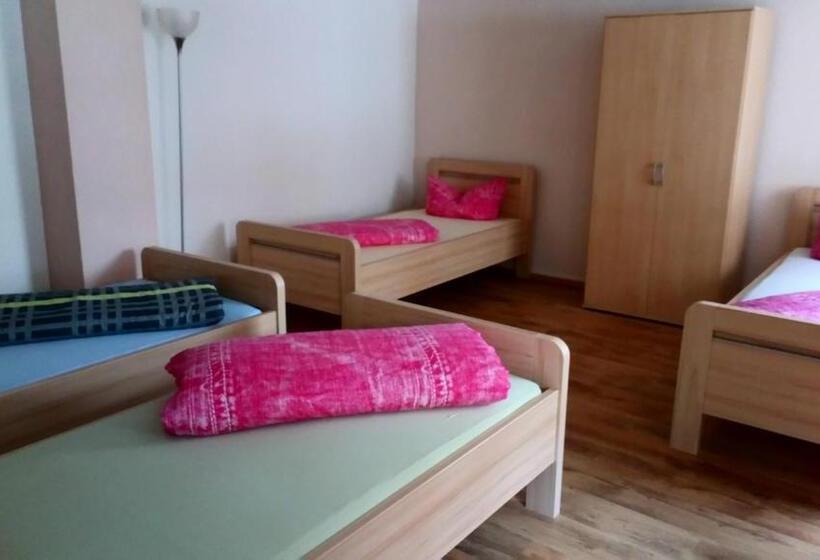 Студия Стандарт, Hostel Vorharz Aschersleben