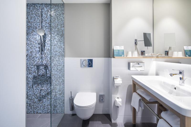 غرفة قياسية سرير ملكى, Holiday Inn Gdansk   City Centre, An Ihg