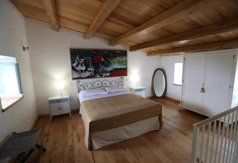 سوییت, Borgo Rosso Di Sera Resort
