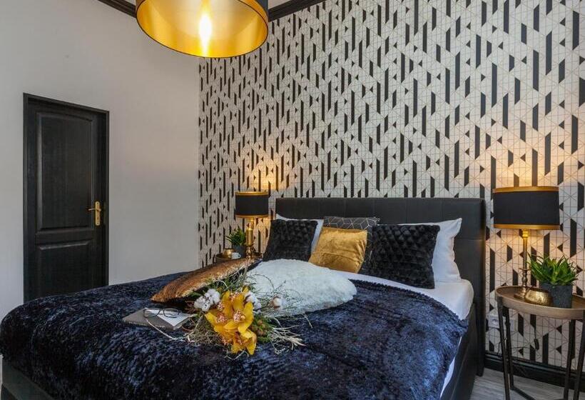 اتاق اکونومی, Golden Prague Rooms