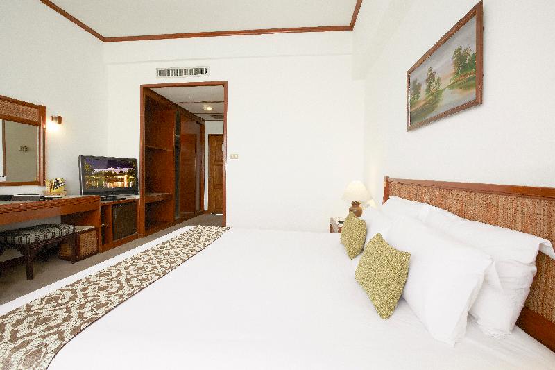 Номер Superior Кровать Кинг, Centara Life Hotel Mae Sot