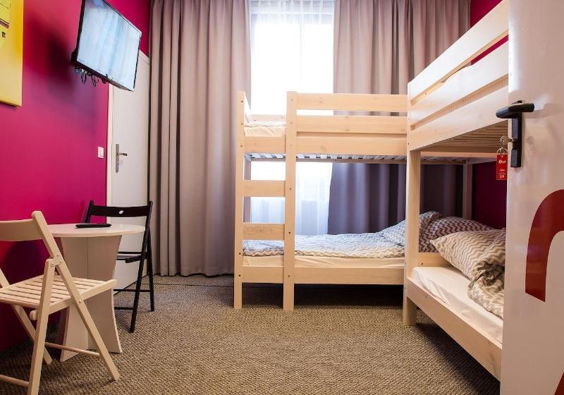 Четырехместный Номер Стандарт, Moon Hostel Poznań