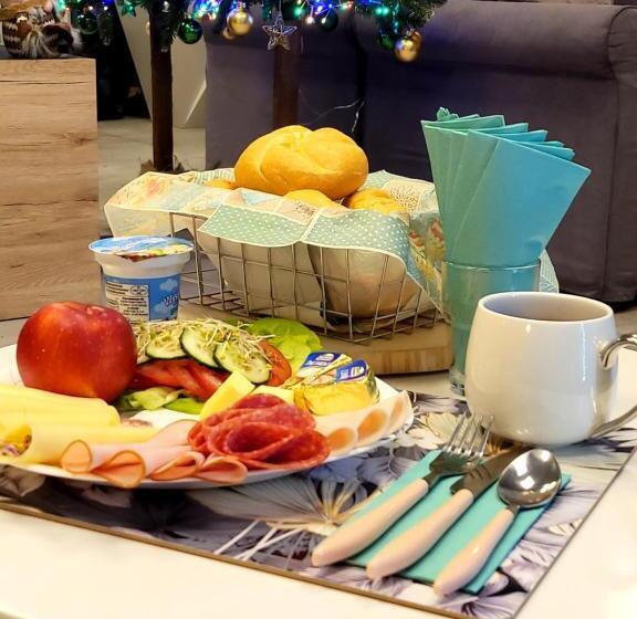 חדר סטנדרט לשלושה, Moon Hostel Poznań
