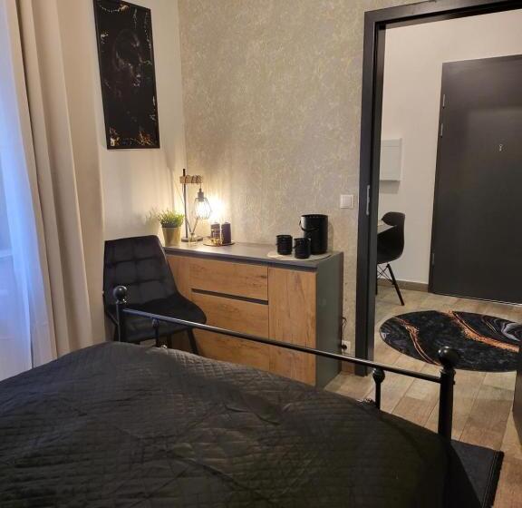 Апартаменты Deluxe 1 Спальня, Moon Hostel Poznań