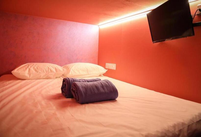اتاق استاندارد با سرویس بهداشتی مشترک, Tbs Rest & Go Transit Motel