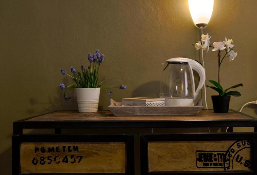 اتاق استاندارد, Room & Breakfast Canalino 21
