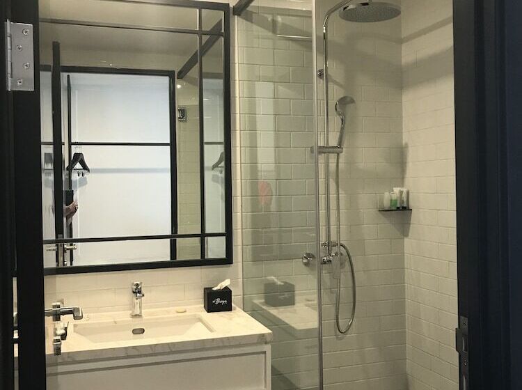 Семейный Номер, De Braga, Artotel Curated
