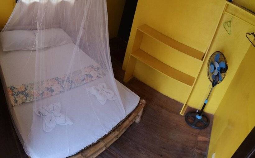 Номер Basic, Guanna's Place Room And Resto Bar