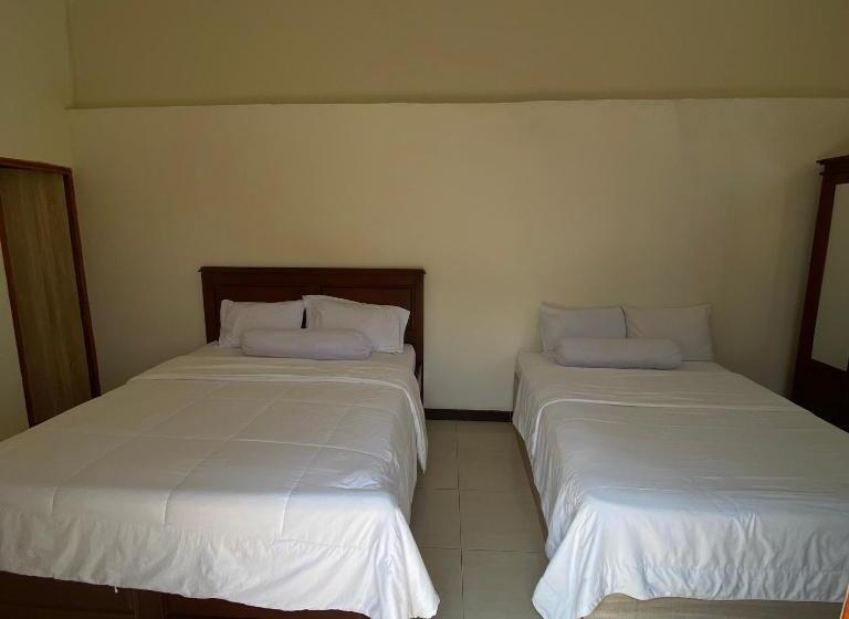 اتاق لوکس خانوادگی, Pesona Bali Room And Restaurant