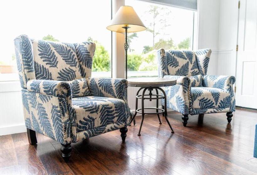 스위트 킹사이즈 침대, Agate Cove Inn