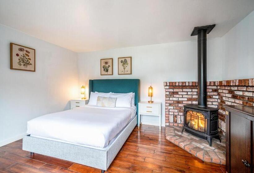 자쿠지 스위트, Agate Cove Inn