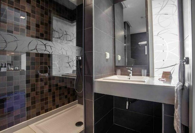 اتاق خانوادگی, Relax Hotel Casa Voyageurs