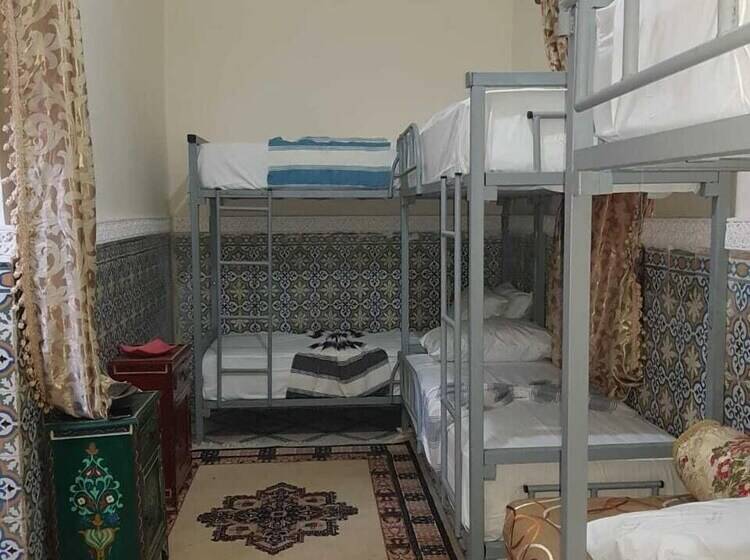 تختخواب در اتاق مشترک, Sun Hostel Marrakech