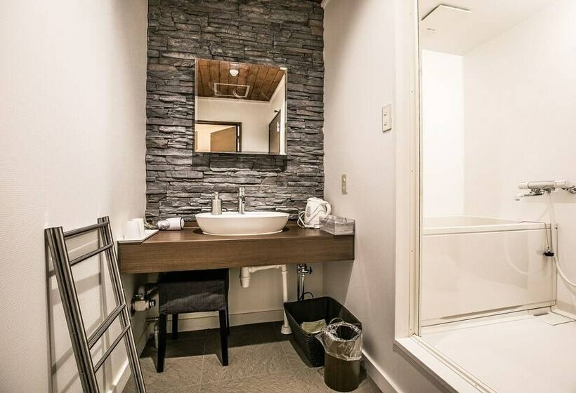 Номер Стандарт Трехместный, Petit Hotel Enchante