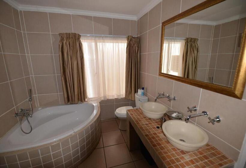 Номер Комфорт, Attaché Guest Lodge & Health Spa