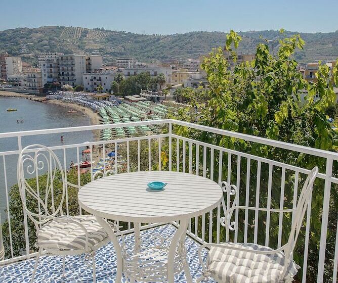 Номер Deluxe Вид на Море, B&b Vistamare Suite