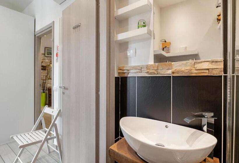 اتاق استاندارد یک نفره, Guest House Biffi Simone