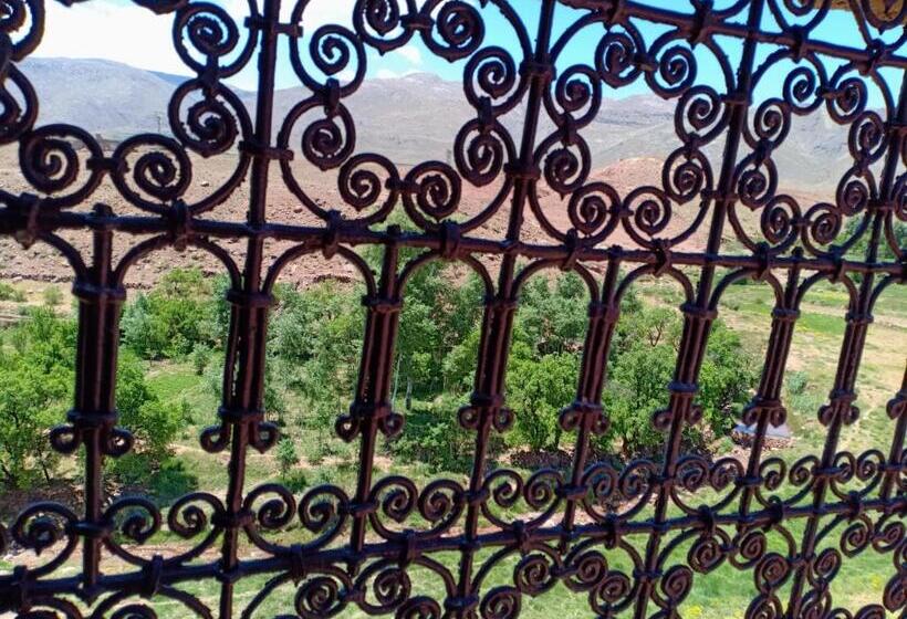 اتاق استاندارد سه نفره, Tizi Maison D Hôtes