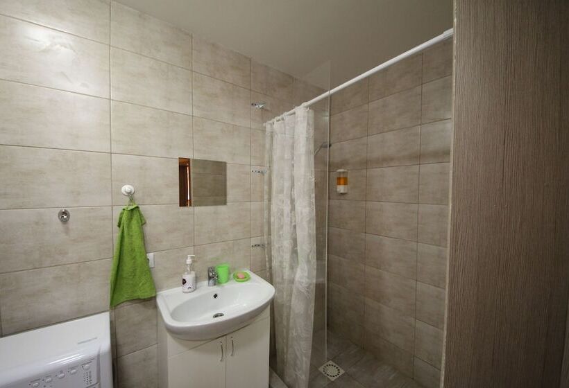 تختخواب در اتاق مشترک, Vse Putem Pushkinskaya   Hostel