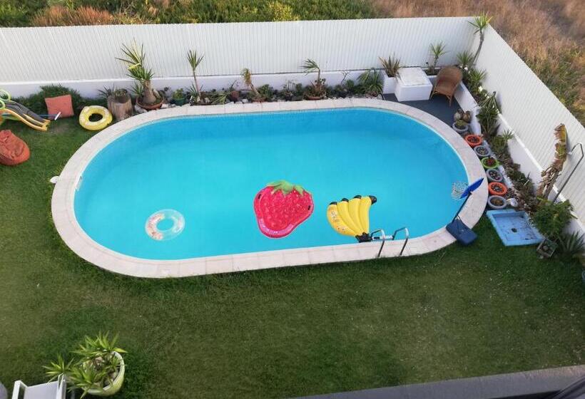 اتاق استاندارد با سرویس بهداشتی مشترک, Vagueira Guest House
