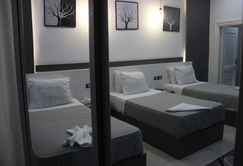 اتاق استاندارد سه نفره, Azar Boutique