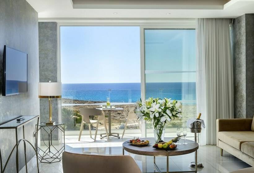 Люкс Вид на Море, Chrysomare Beach Hotel & Resort