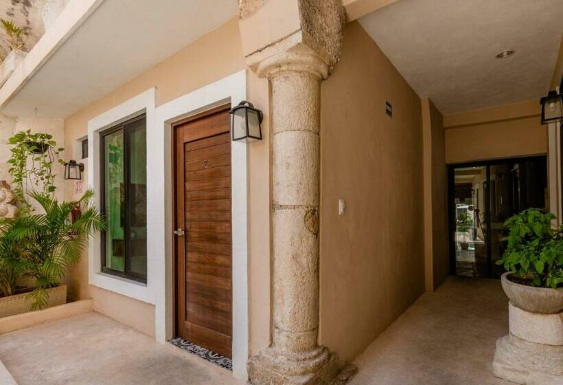 חדר משפחתי דלוקס, Colonial Zaci By Guru