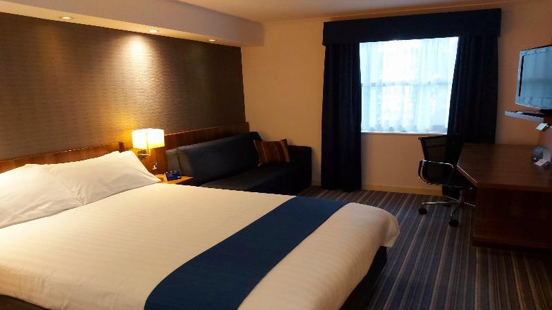 스위트 킹사이즈 침대, Red Roof Inn Flint