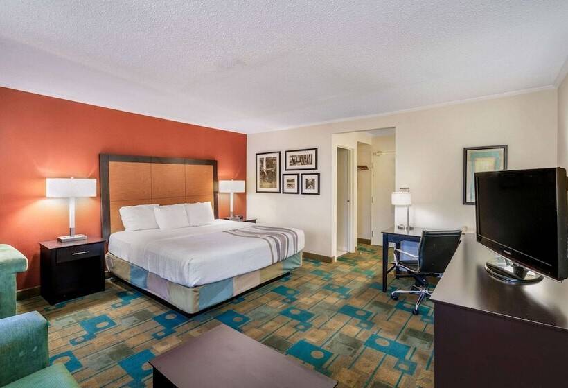 Номер Deluxe, Baymont By Wyndham Meridian