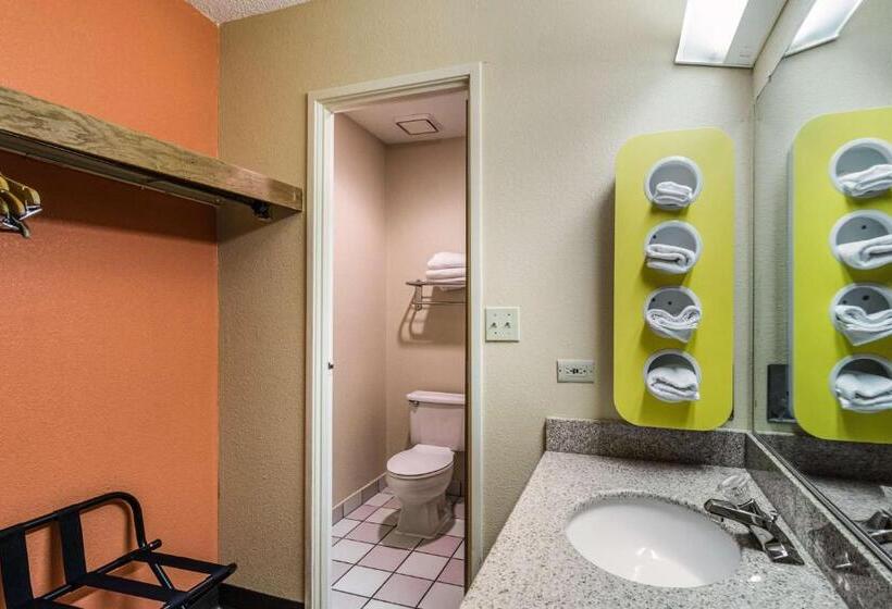 Номер Стандарт, Motel 6libertyville, Il