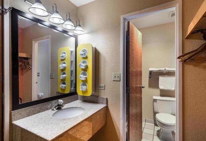Номер Deluxe Кровать Кинг, Motel 6libertyville, Il