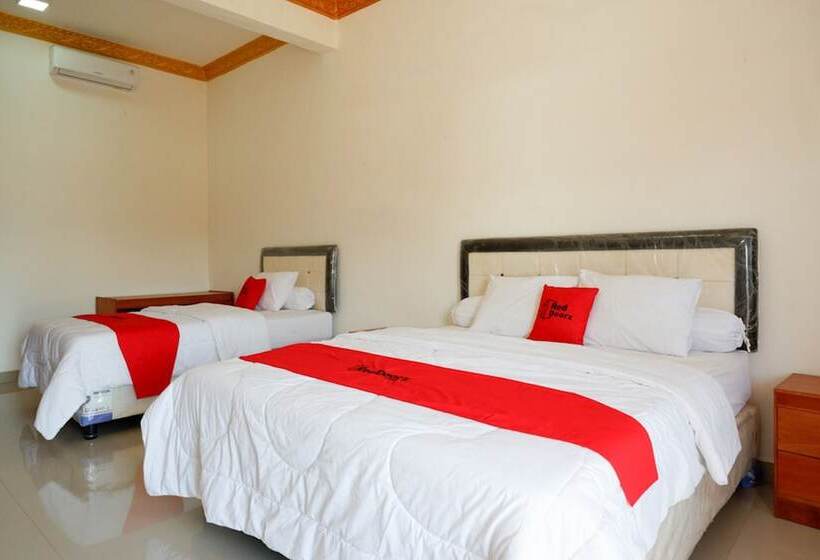 اتاق خانوادگی, Reddoorz Near Bolu Toraja