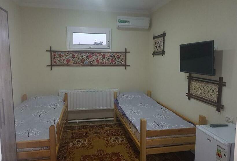 エコノミールーム, Guest House Ibrohim حلال