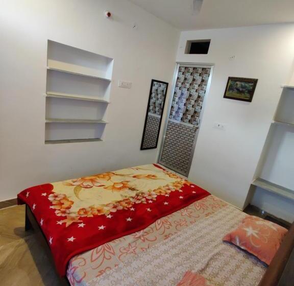 豪华房间, Varah Square Guest House