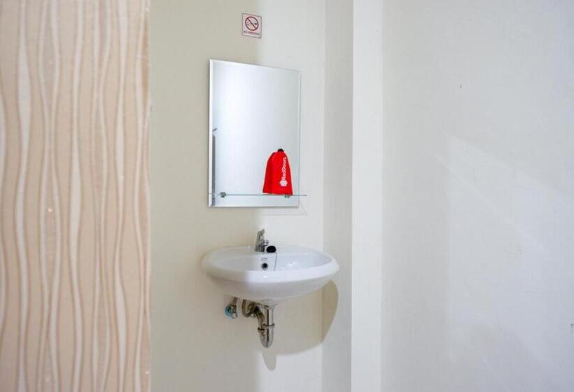 Номер Стандарт, Reddoorz Near Living Plaza Purwokerto
