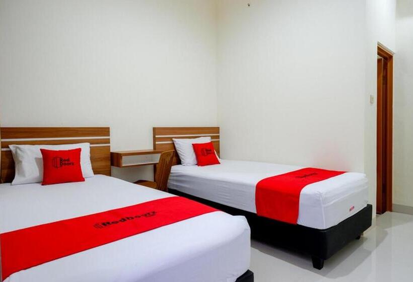 스탠다드 룸, Reddoorz Near Living Plaza Purwokerto