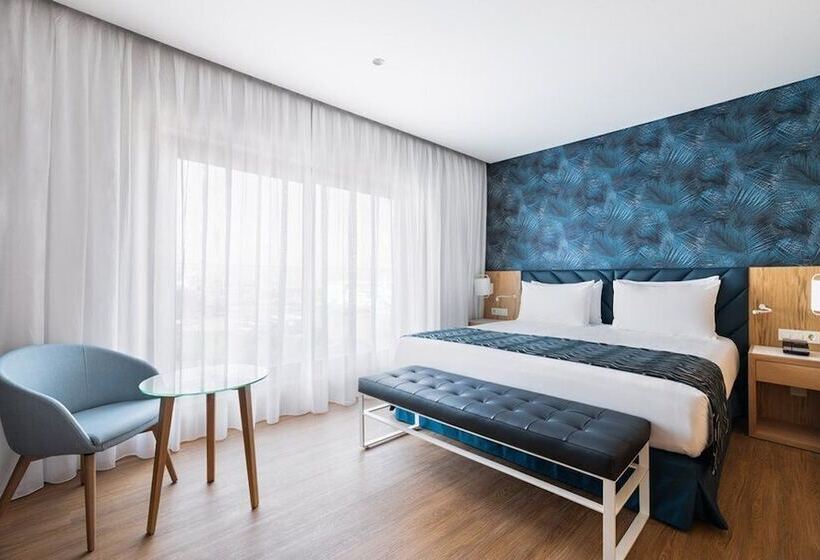 Полулюкс, Eurostars Matosinhos