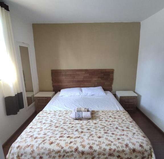 スタンダードルーム, Garibaldi Hostel E Café