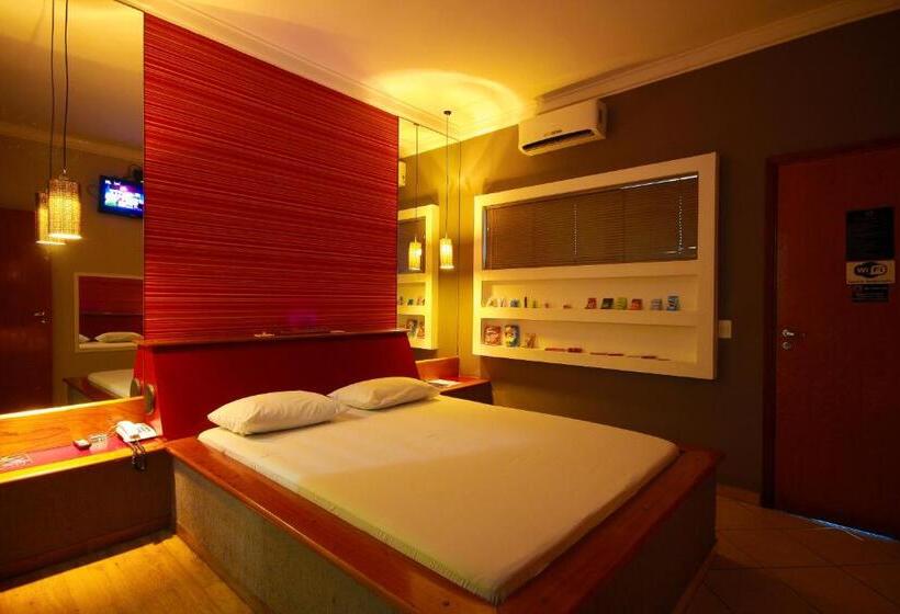 Номер Deluxe, Oasis Motel