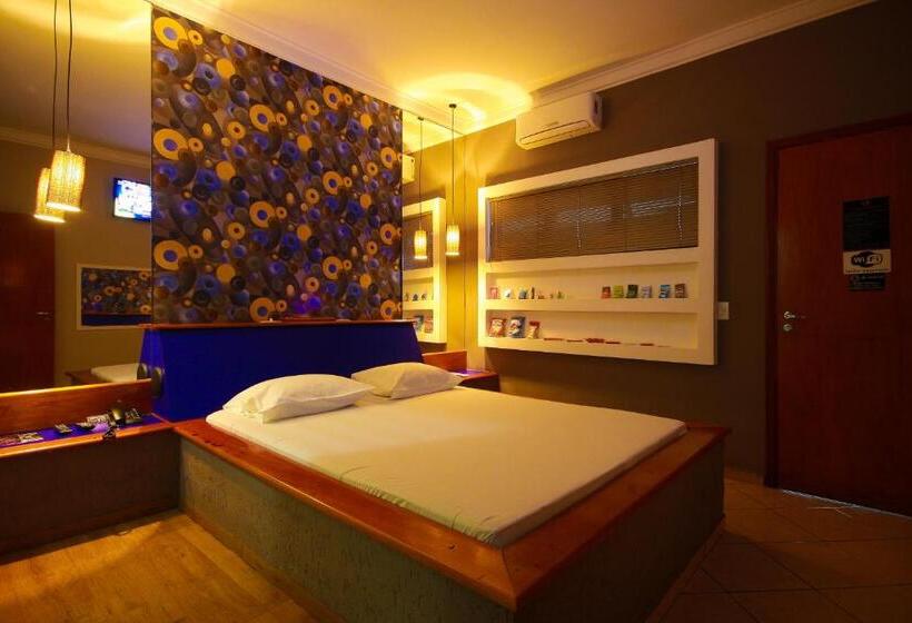 Номер Deluxe, Oasis Motel