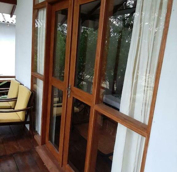带阳台的豪华间, Elephant Lodge